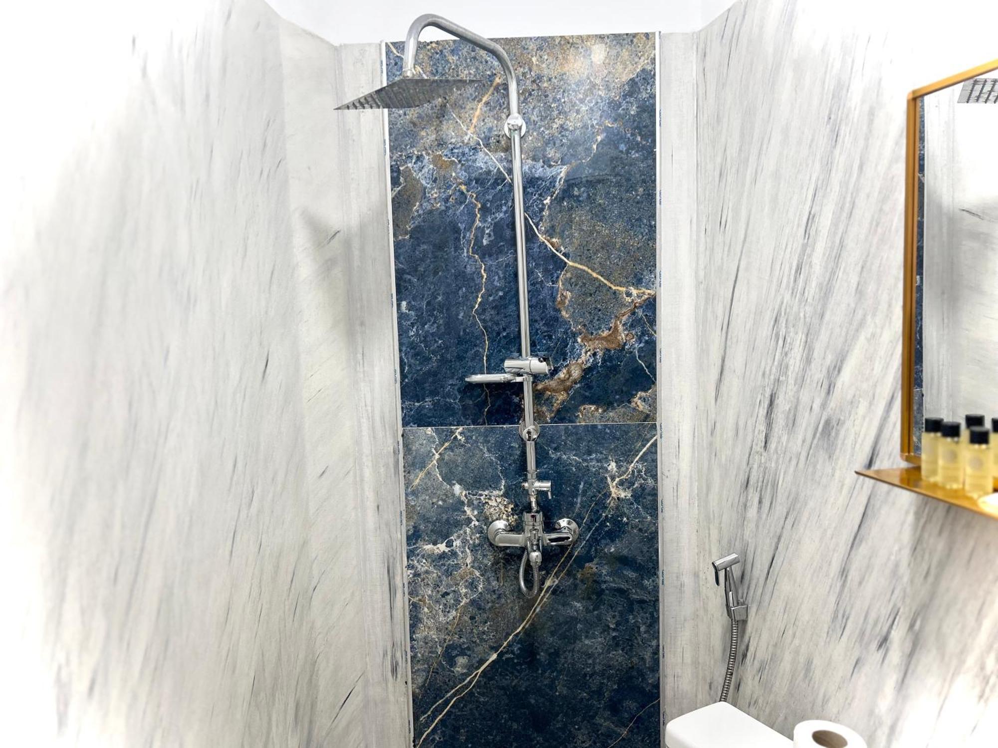 Tirana Square Hotel エクステリア 写真