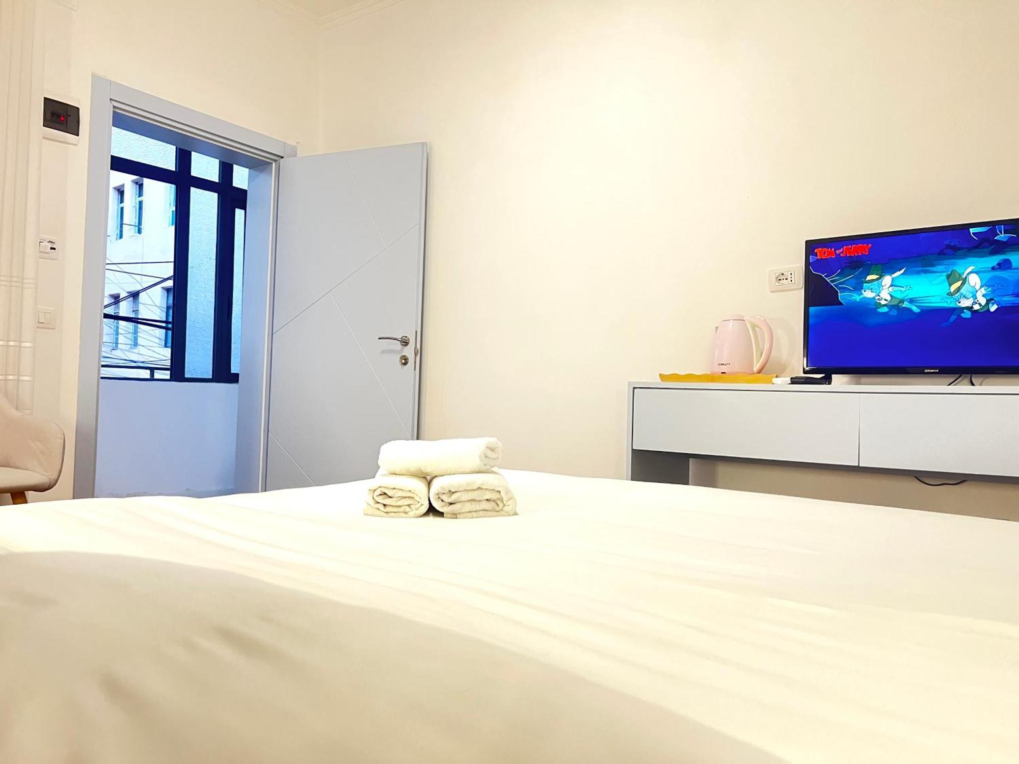Tirana Square Hotel エクステリア 写真